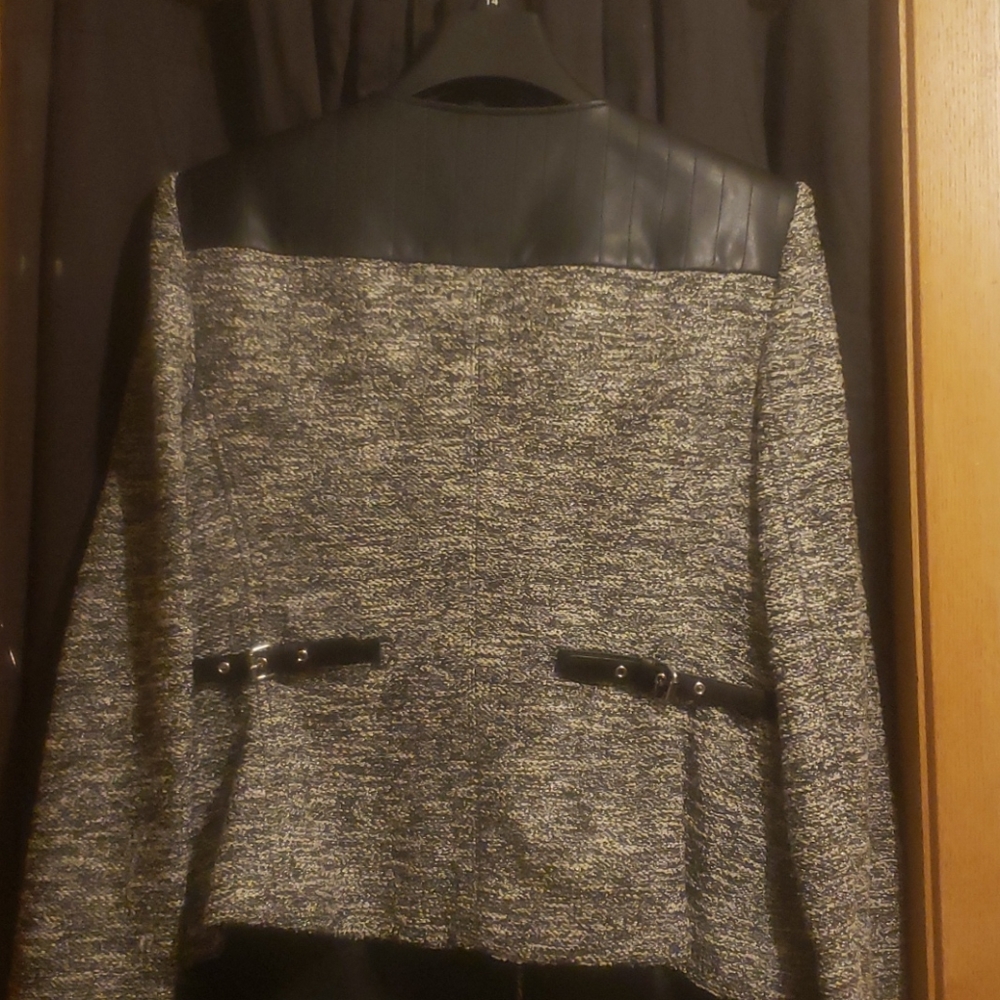 Jacket - Picture 4 of 5